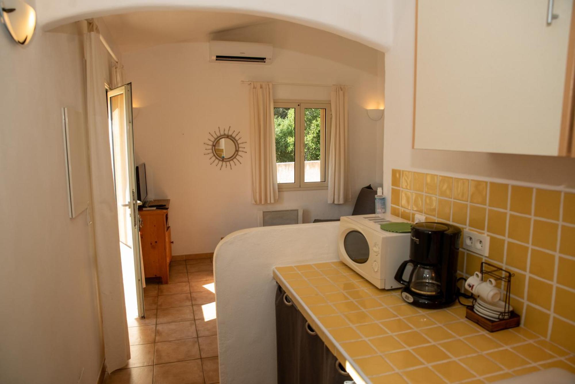 Mini Villa Independante Ideale Et Tres Bien Situee Porto-Vecchio  Buitenkant foto